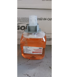 5162-04 GOJO® Luxury Foam Antibacterial Handwash 1250 mL Refill x 4